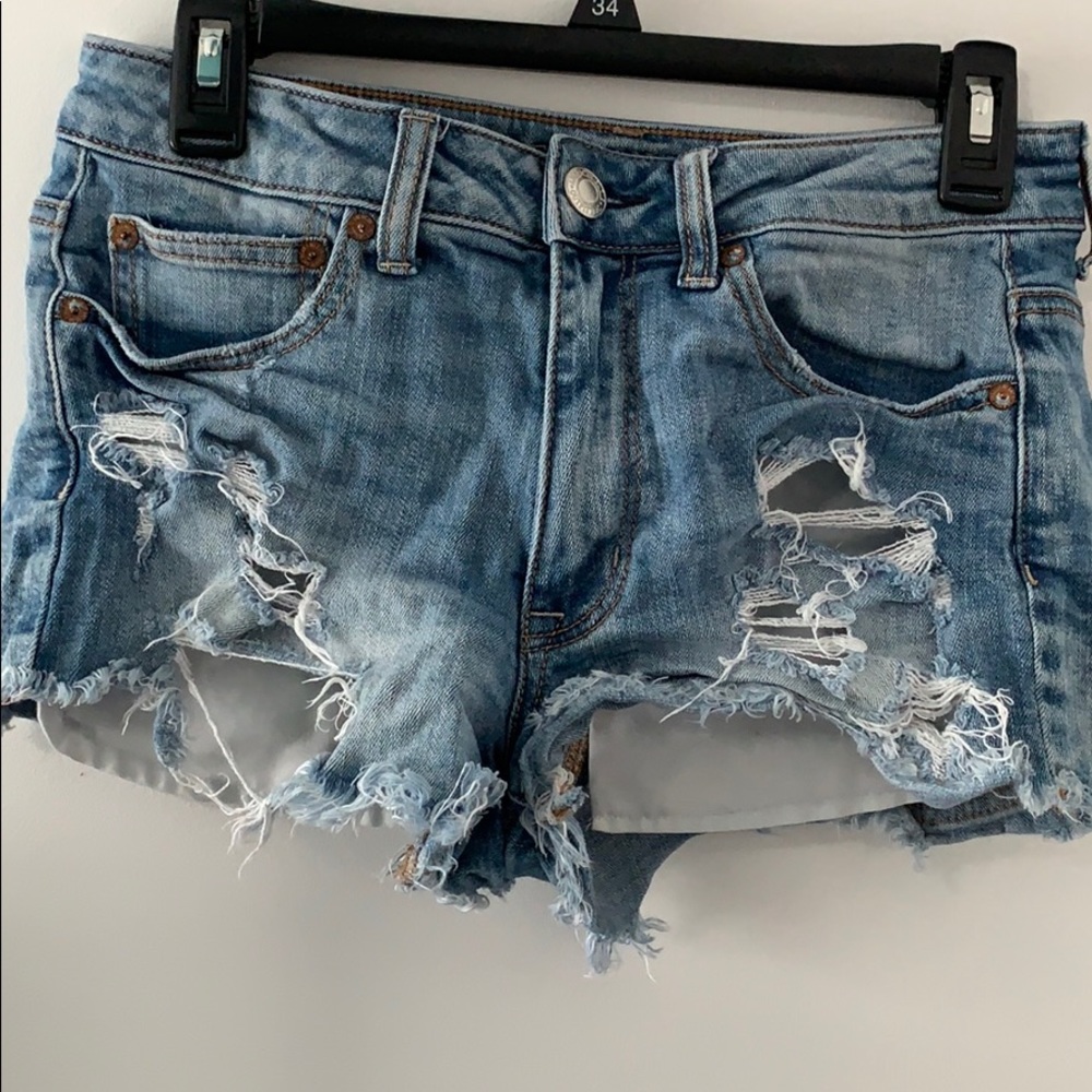 American Eagle Hi-Rise Shorts! Size 6